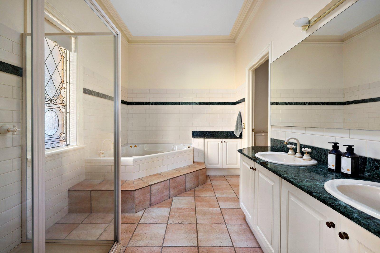 6 Merrigal Court, Frankston South, 3199