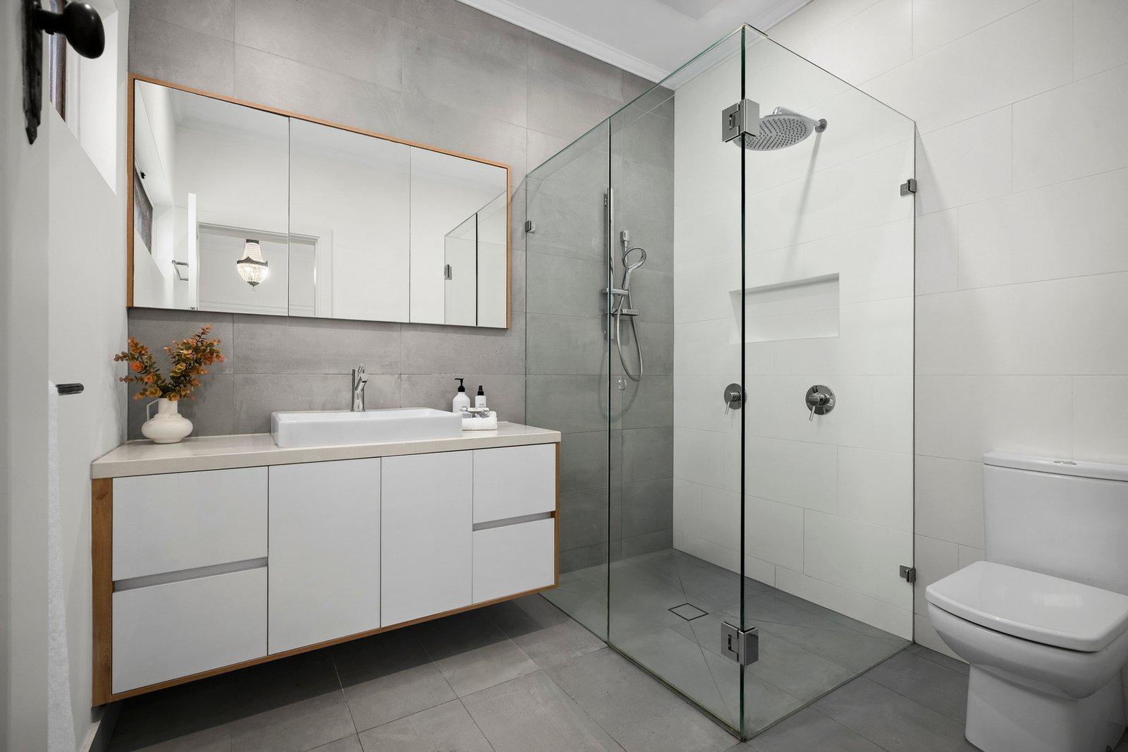 6 Clifton Grove, Hawthorn East, 3123