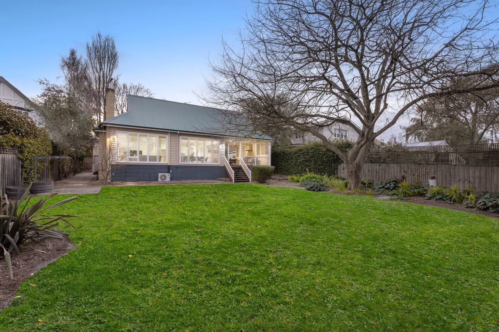 6 Glenbrook Avenue, Malvern East, 3145