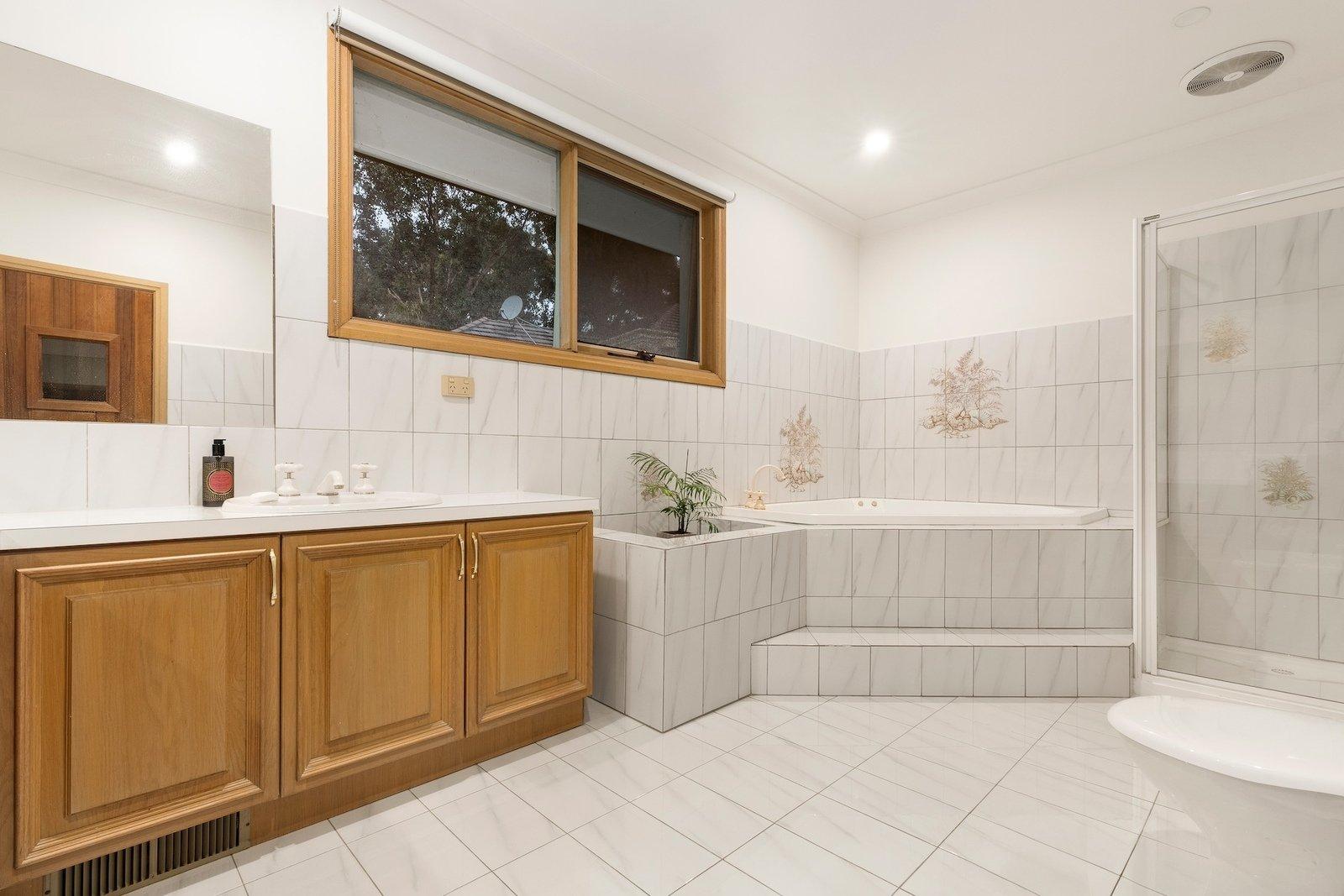 6 Larnaca Court, Templestowe, 3106