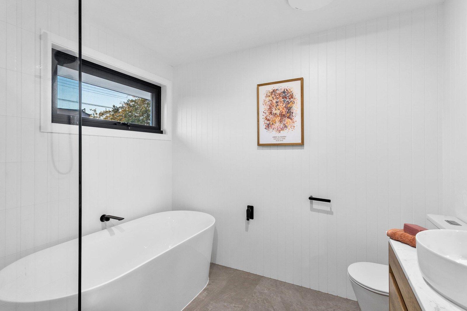 6 Pembroke Drive, Somerville, 3912