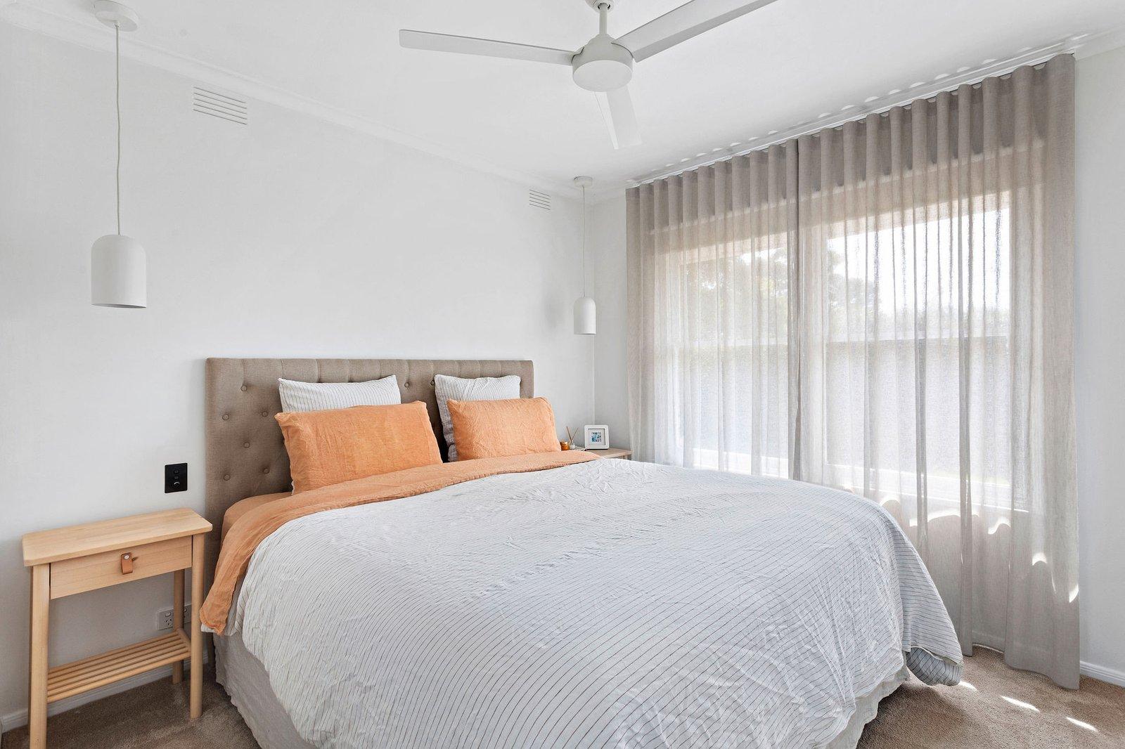 6 Pericoe Street, Frankston, 3199