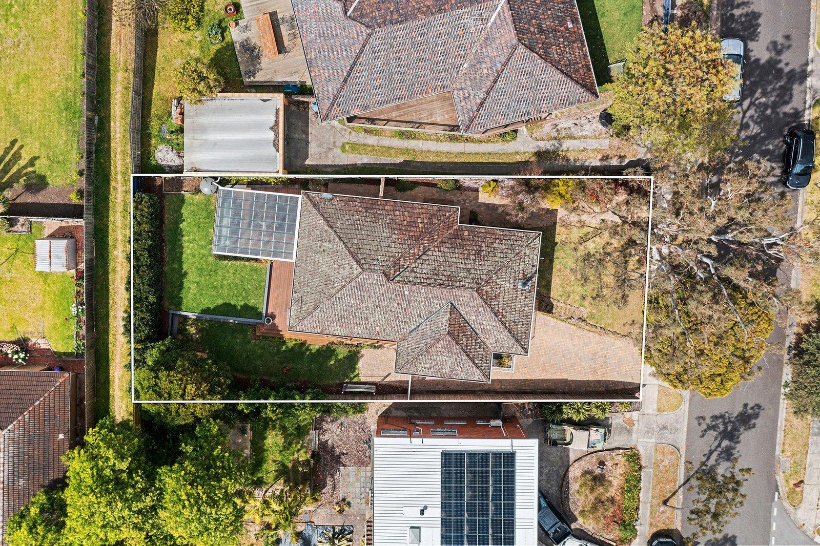 6 Pericoe Street, Frankston, 3199