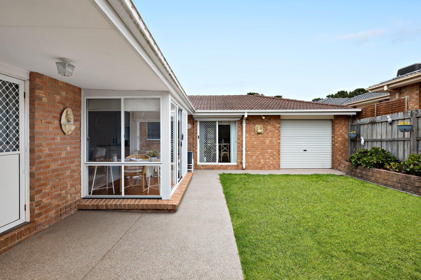 6 Sundown Walk, Frankston South, 3199