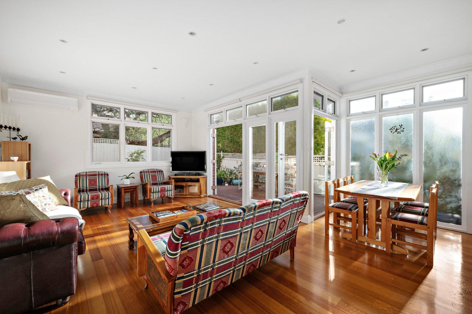 6 Warra Street, Toorak, 3142