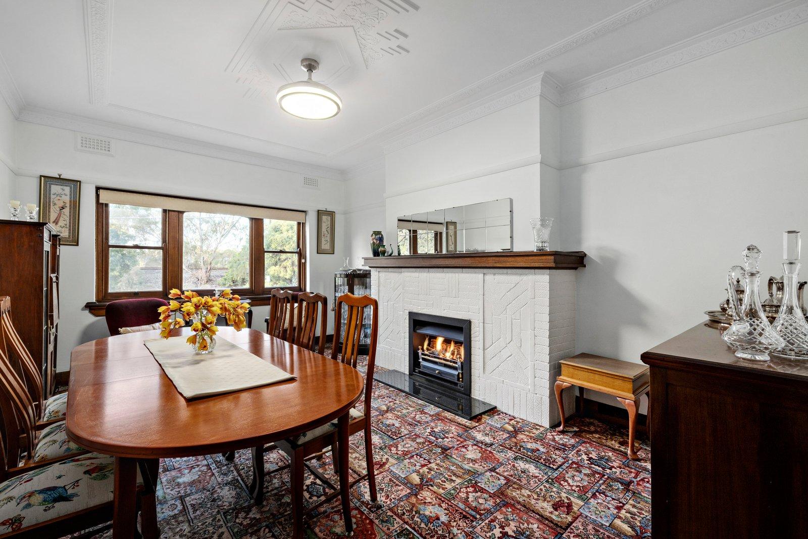 6 Warra Street, Toorak, 3142