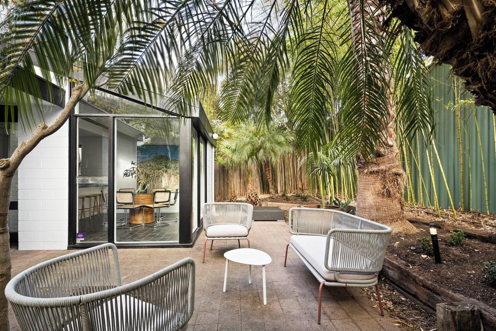 6 Woodside Crescent, Toorak, 3142