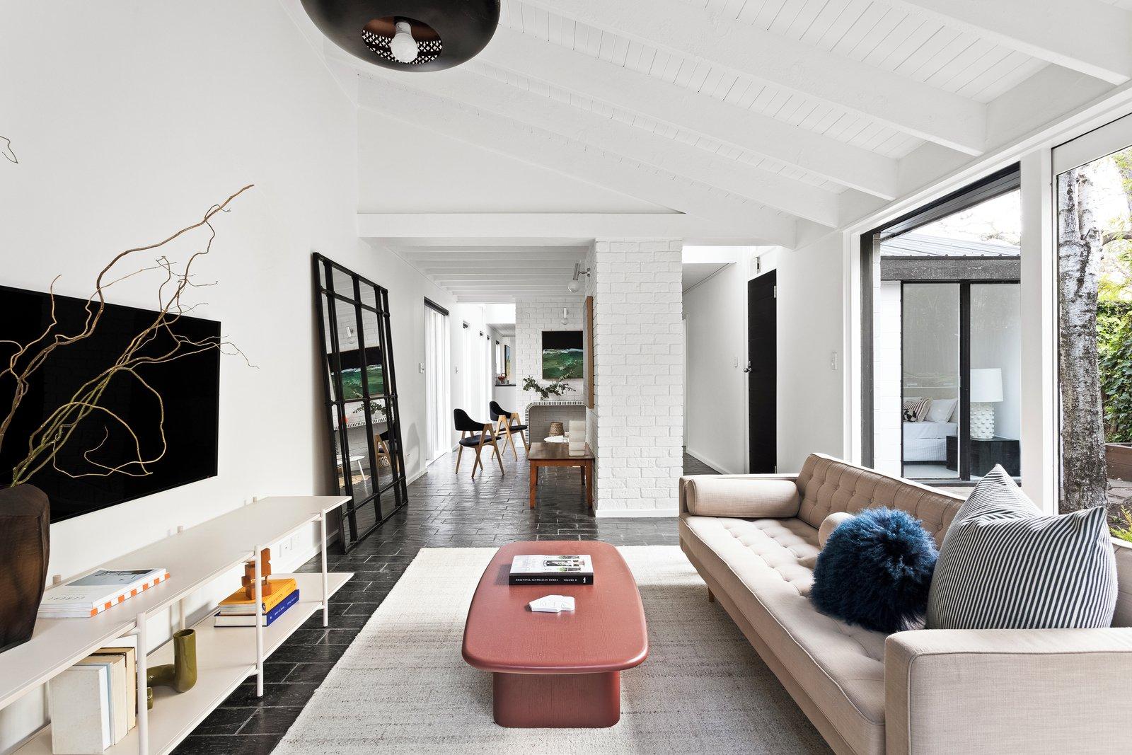 6 Woodside Crescent, Toorak, 3142