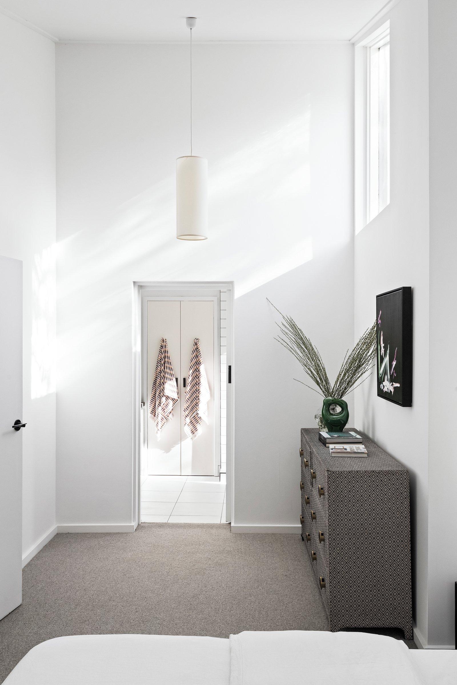 6 Woodside Crescent, Toorak, 3142