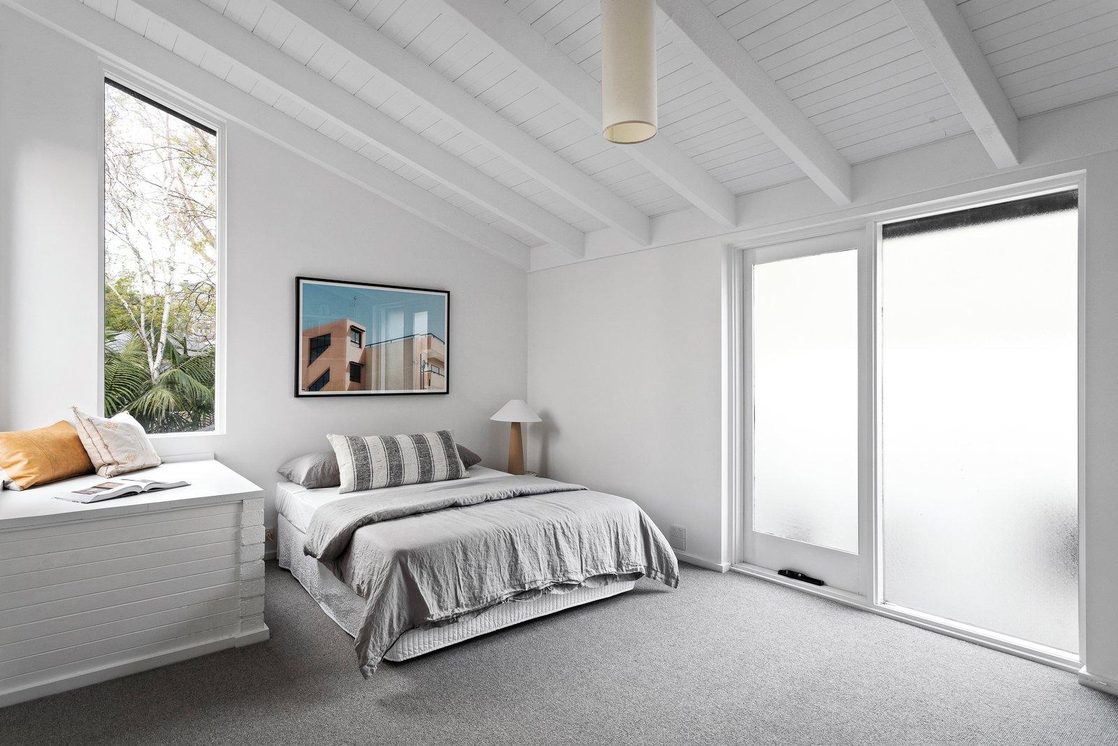 6 Woodside Crescent, Toorak, 3142