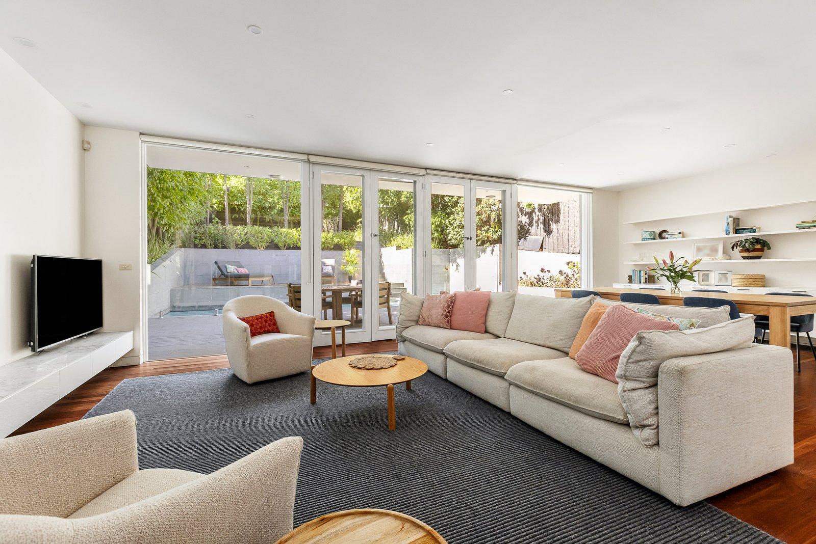 6 Yarravale Road, Kew, 3101