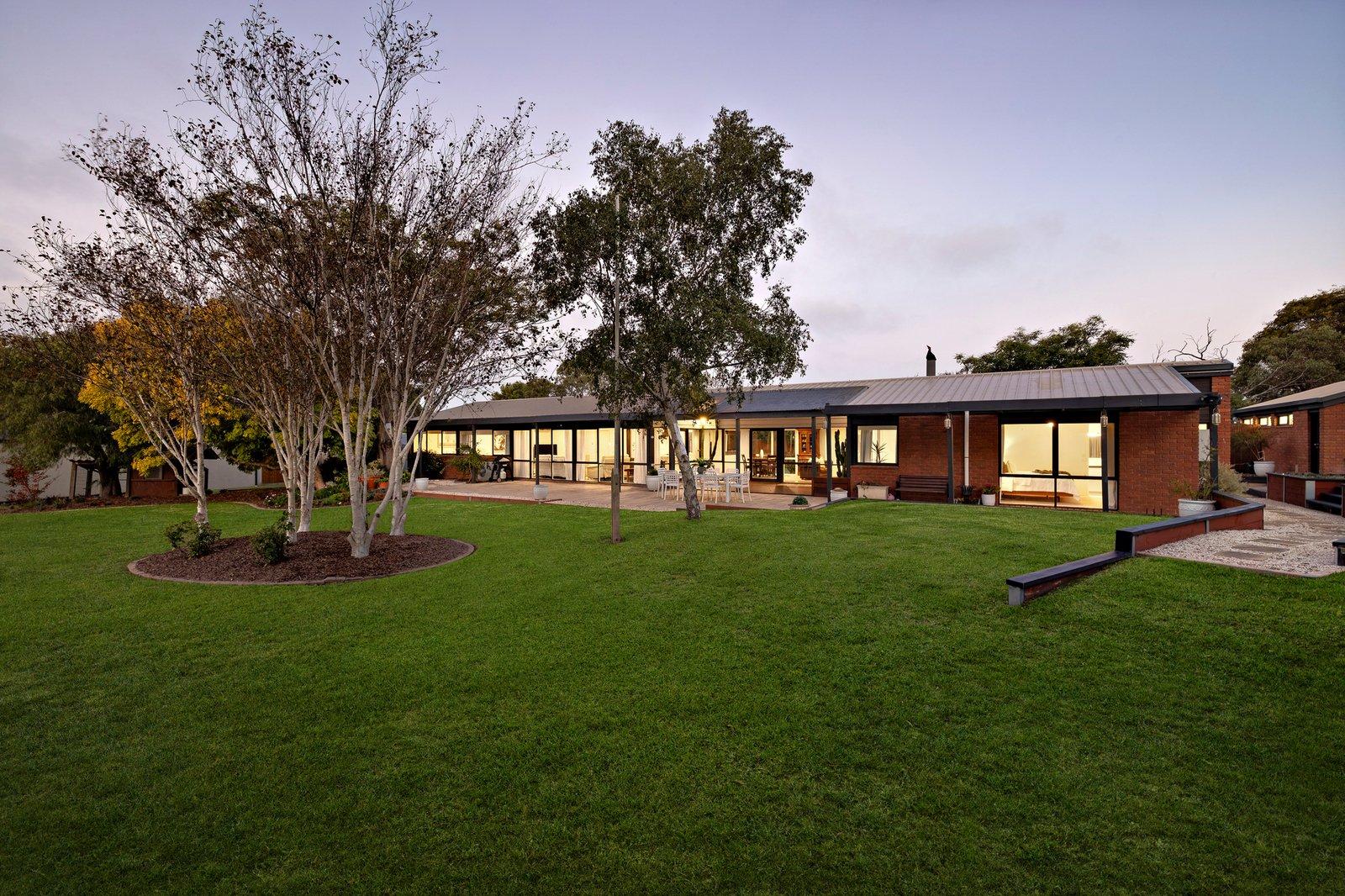 60 Rosedale Grove, Frankston South, 3199