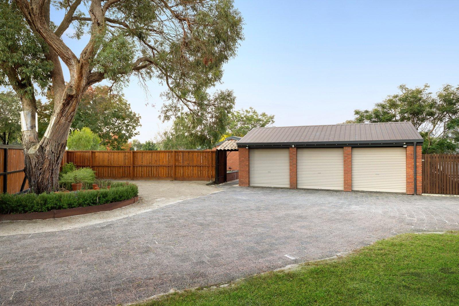 60 Rosedale Grove, Frankston South, 3199