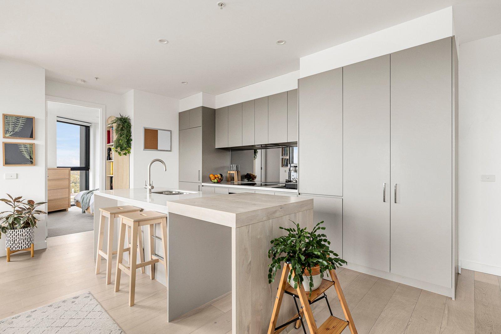 602/162 Whitehorse Road, Blackburn, 3130