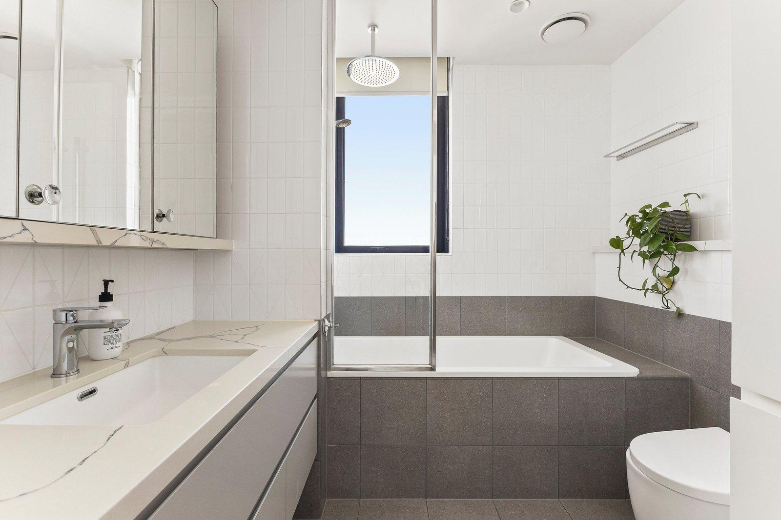 603/21 Thistlethwaite Street, South Melbourne, 3205