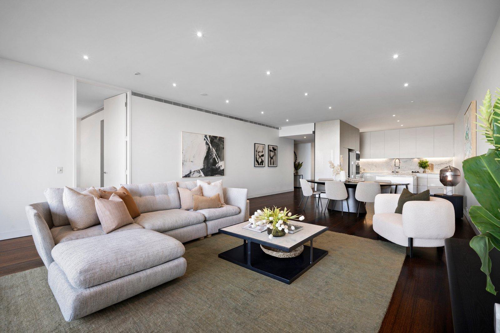 6/2 Esplanade East, Port Melbourne, 3207