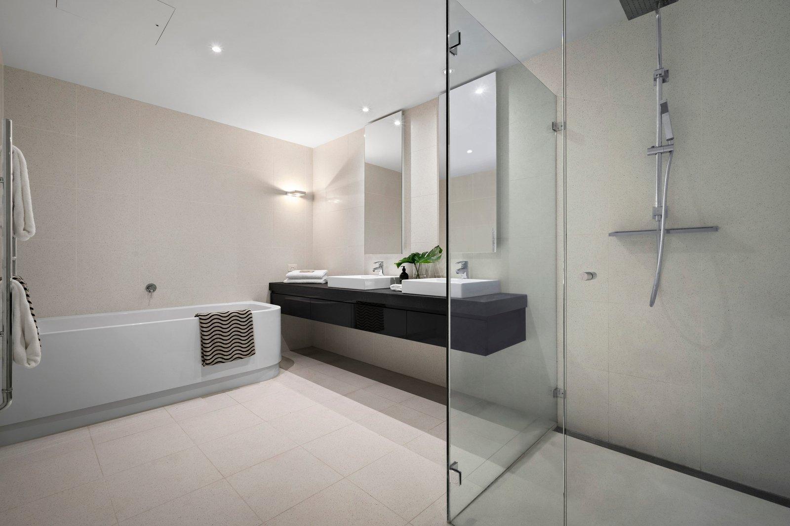 6/2 Esplanade East, Port Melbourne, 3207