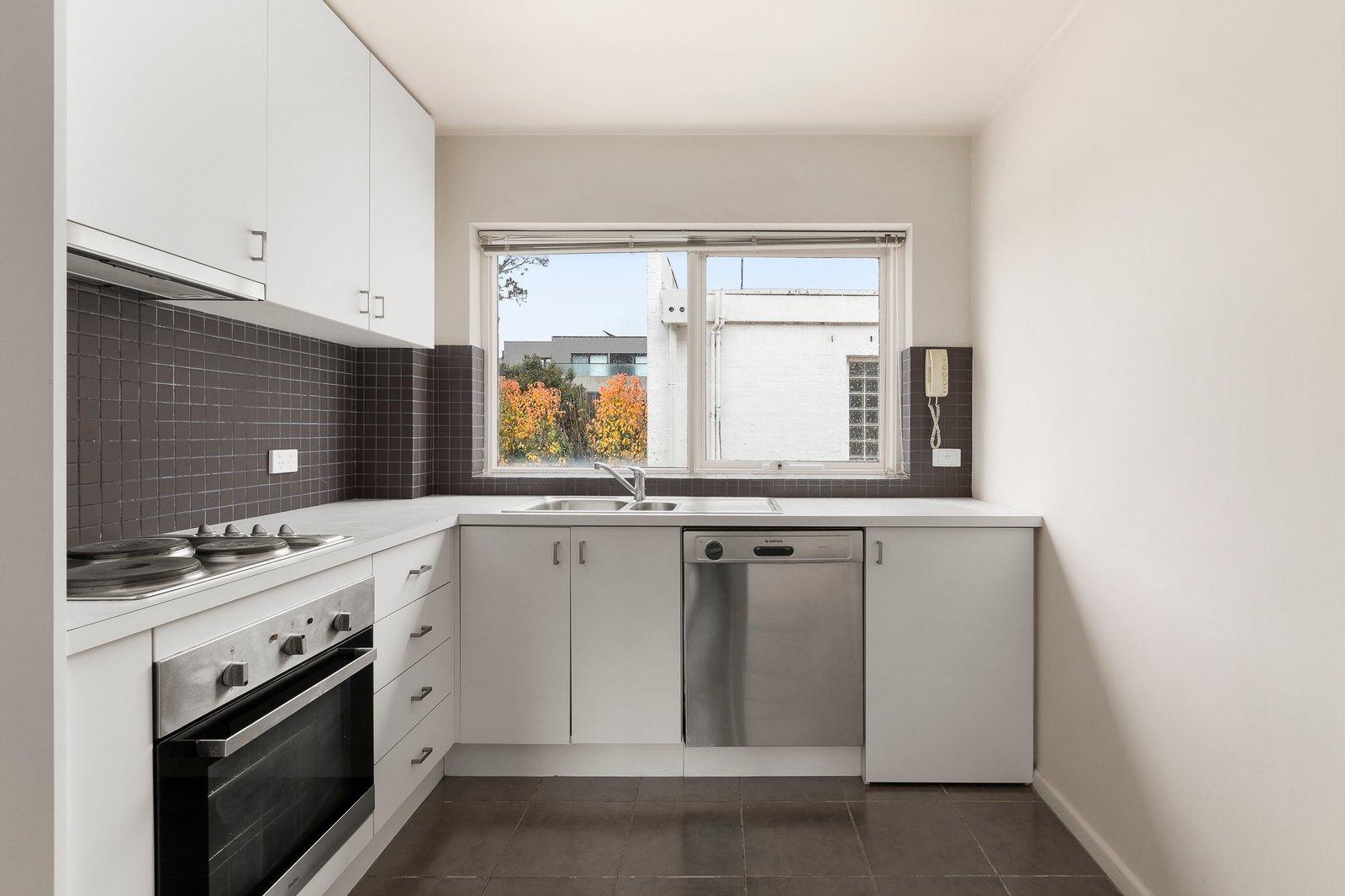 6/36 Auburn Grove, Hawthorn East, 3123