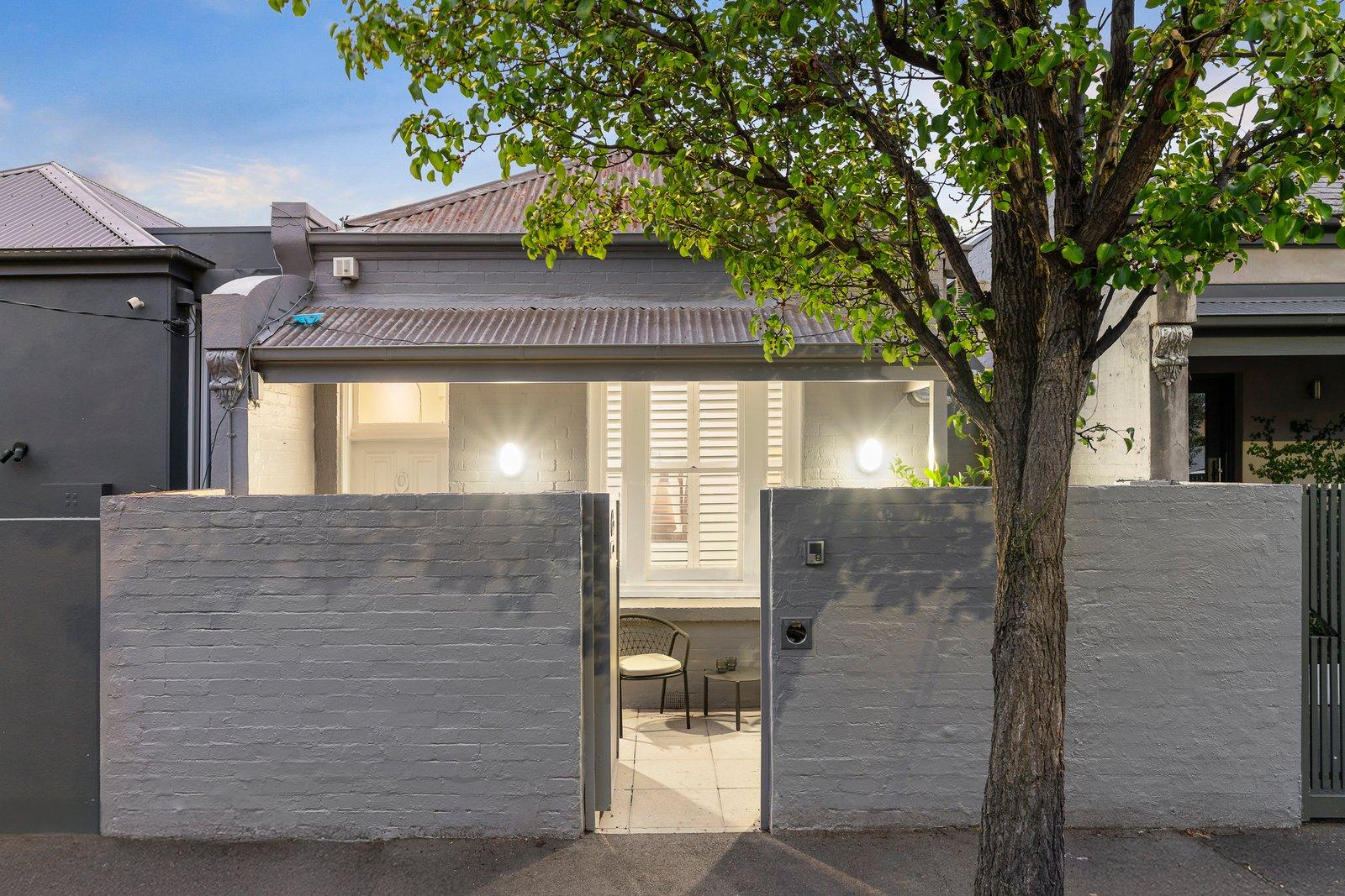 65 Fairbairn Road, Toorak, 3142