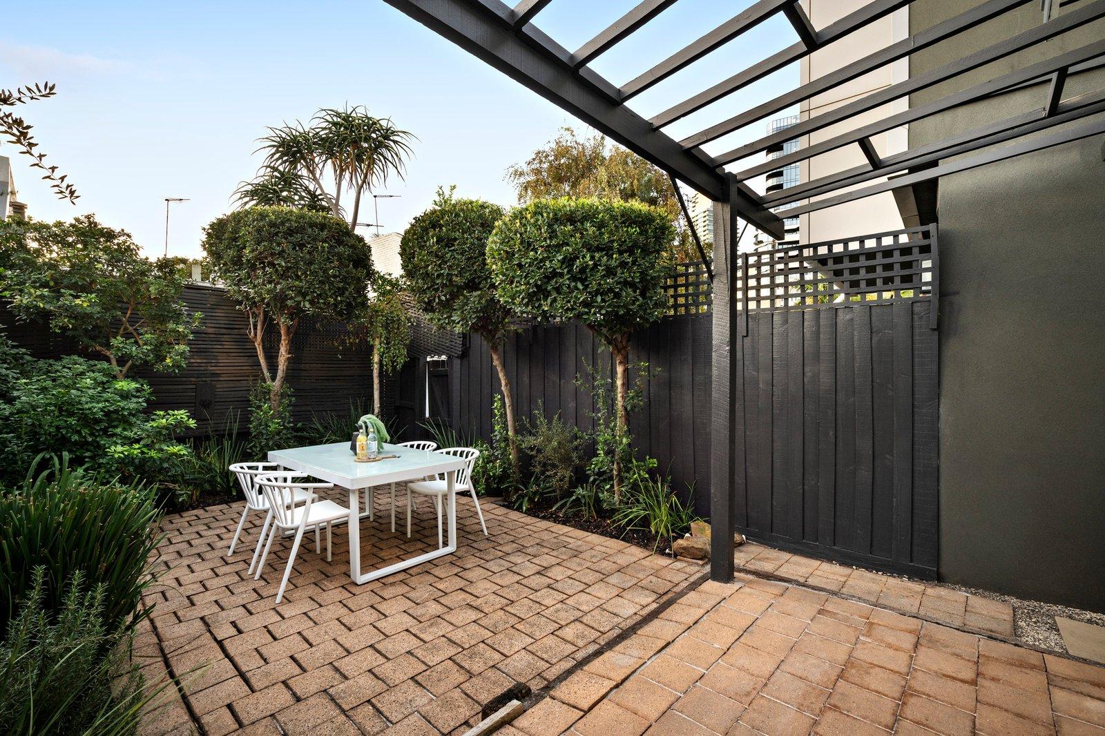 68-70 Palmerston Crescent, South Melbourne, 3205