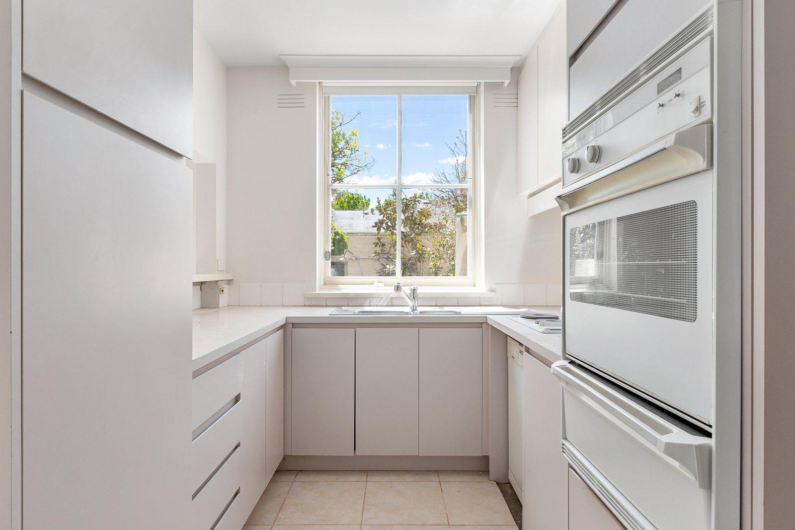 68 Albany Road, Toorak, 3142