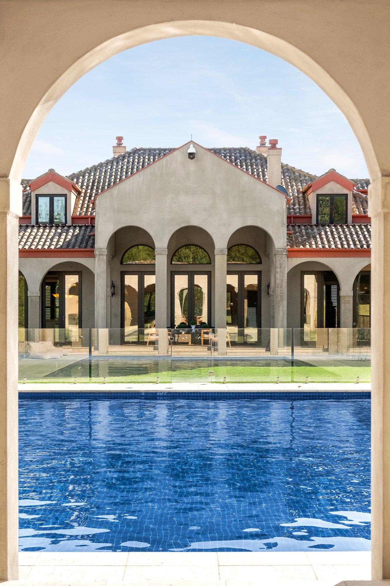 7-8 Mallaig Rise, Berwick, 3806