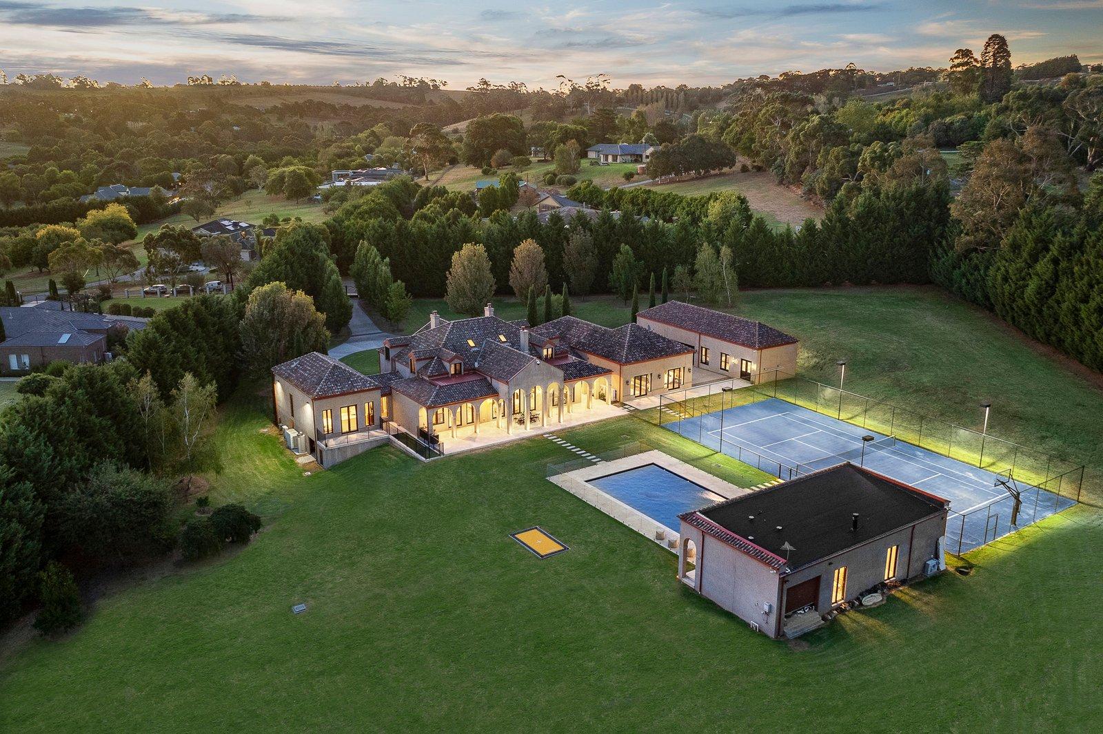 7-8 Mallaig Rise, Berwick, 3806