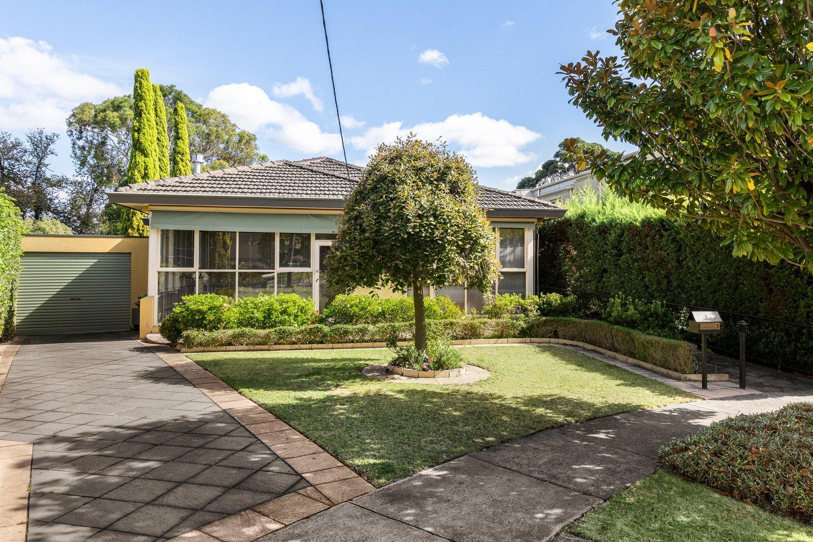 7 Majella Court, Kew, 3101