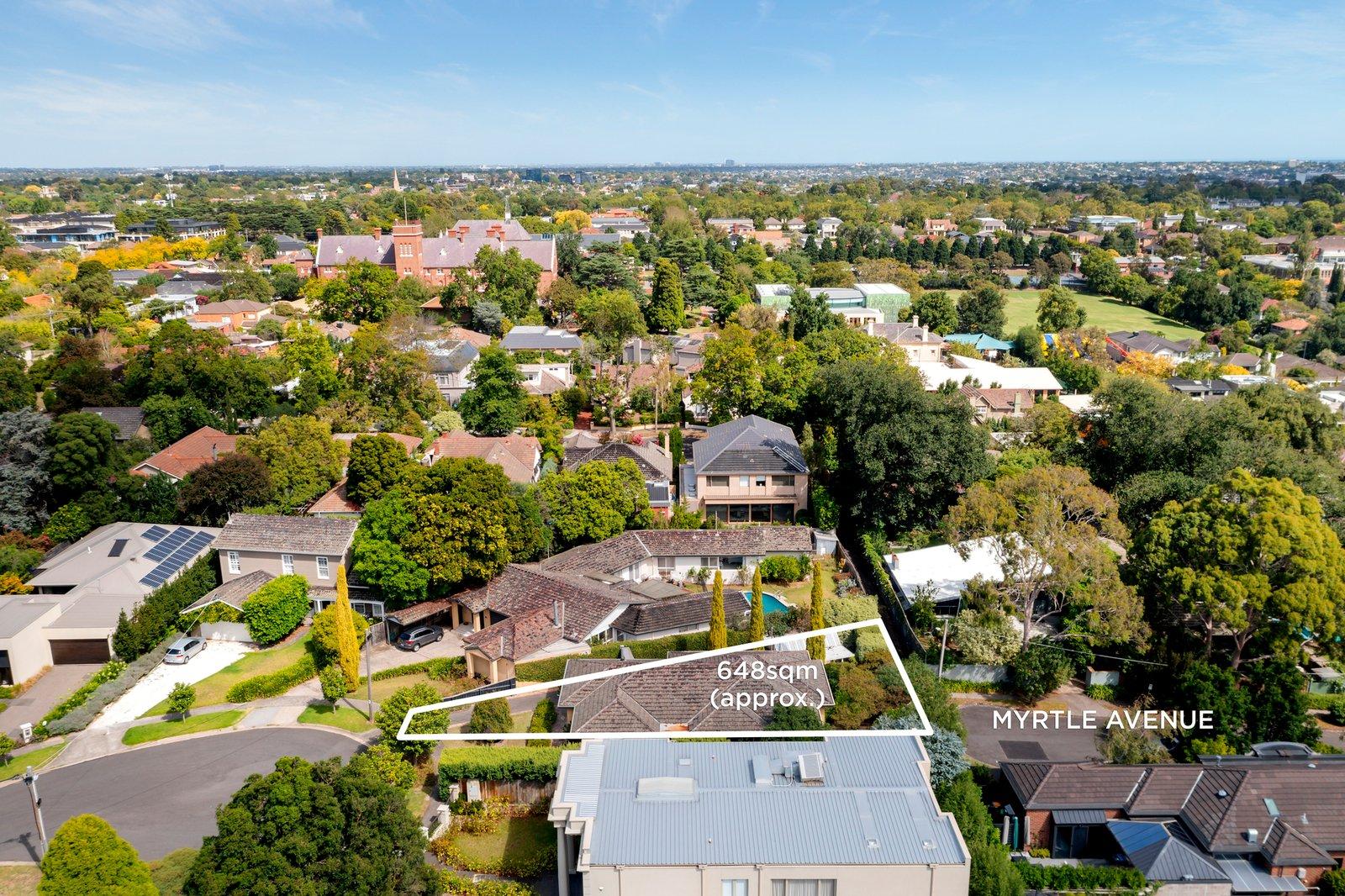 7 Majella Court, Kew, 3101