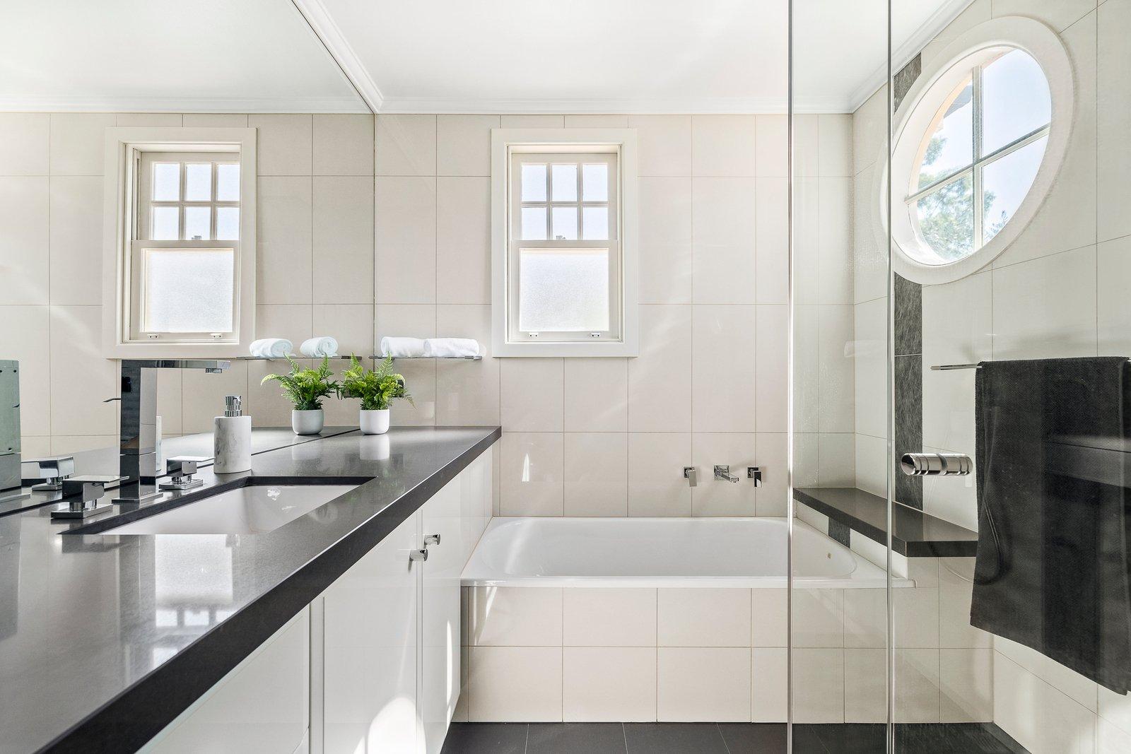 7 Carlyle Crescent, Mont Albert, 3127