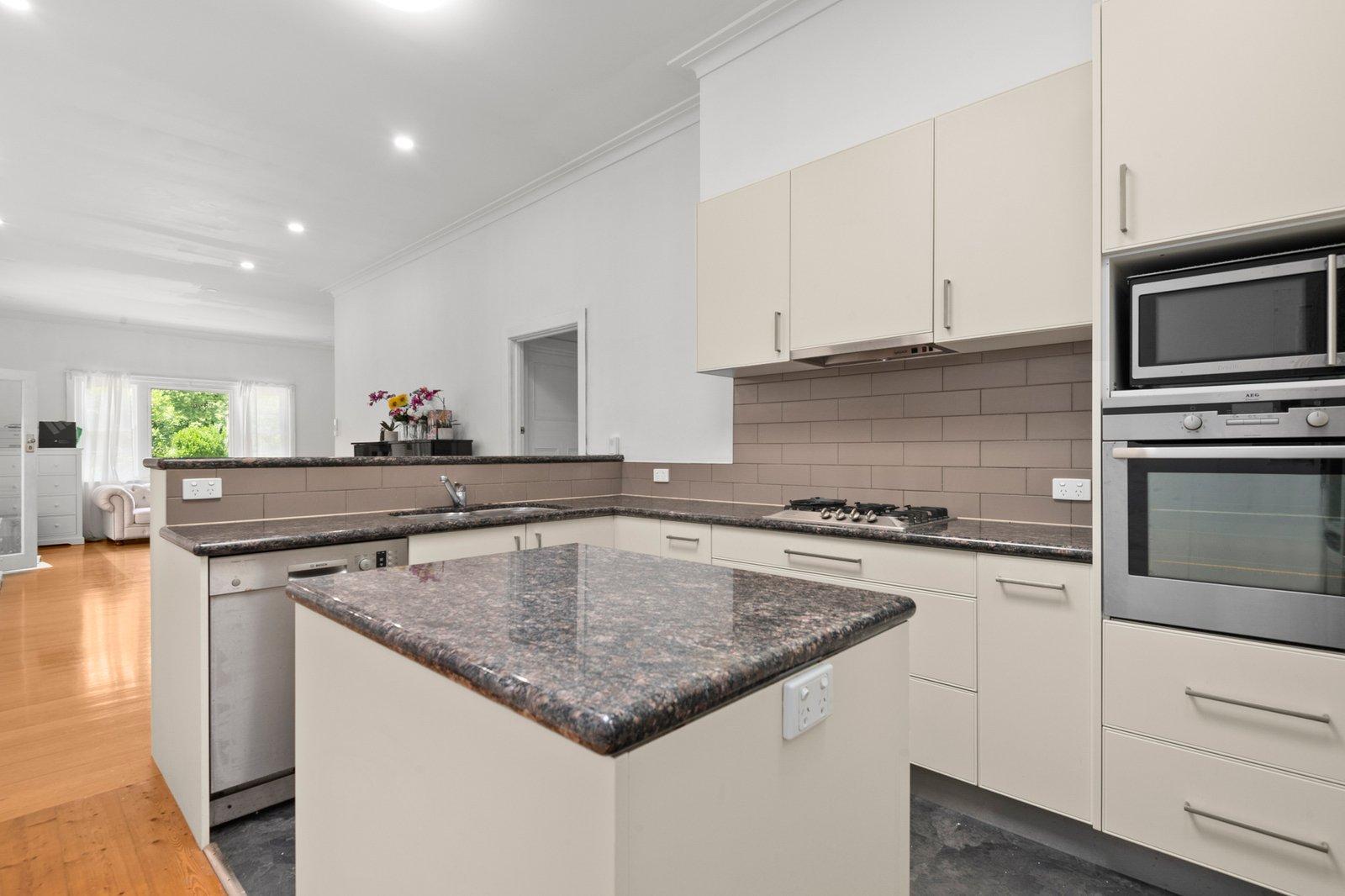 7 Elliott Avenue, Balwyn, 3103