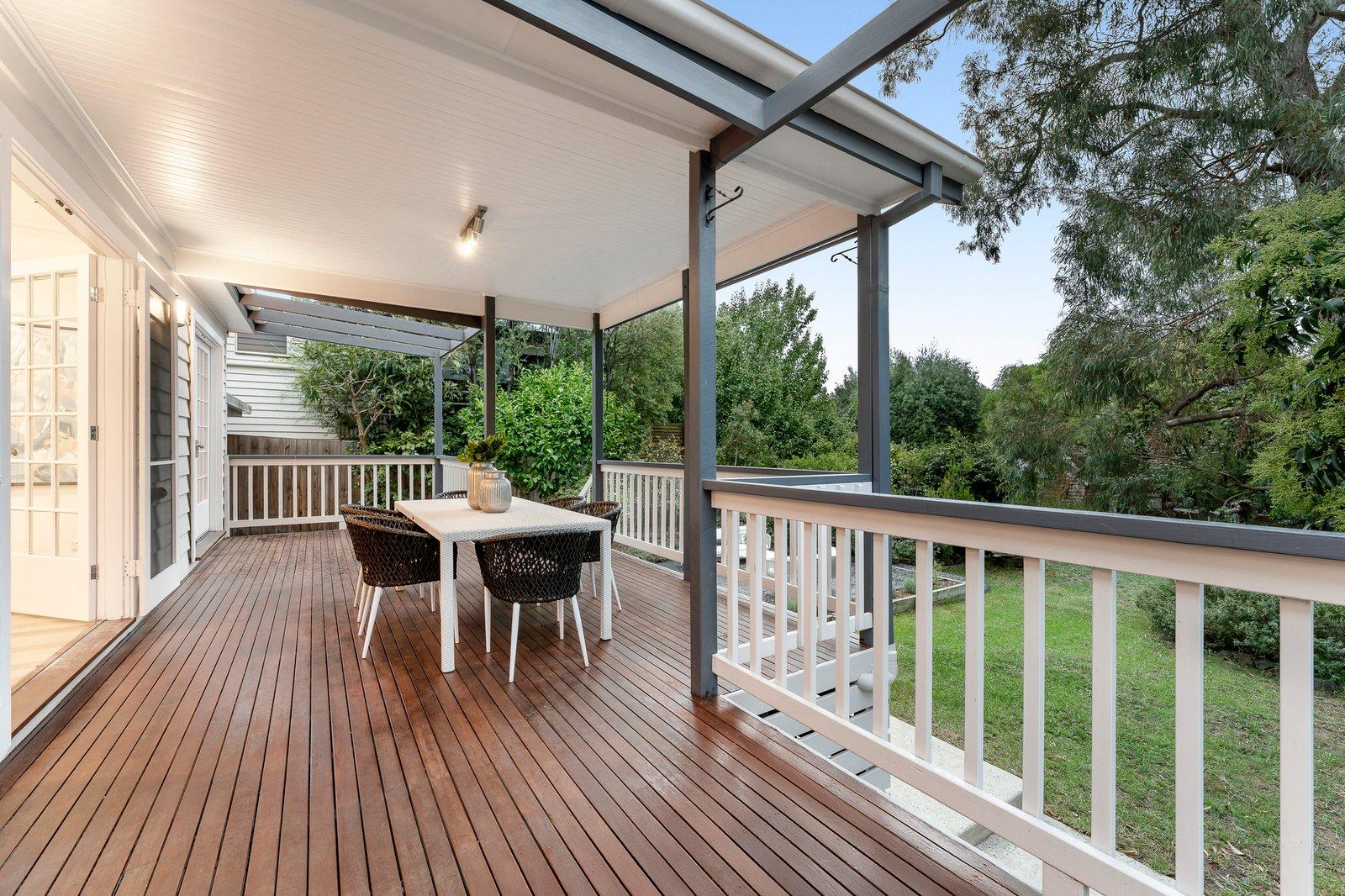 7 Sutton Parade, Mont Albert North, 3129