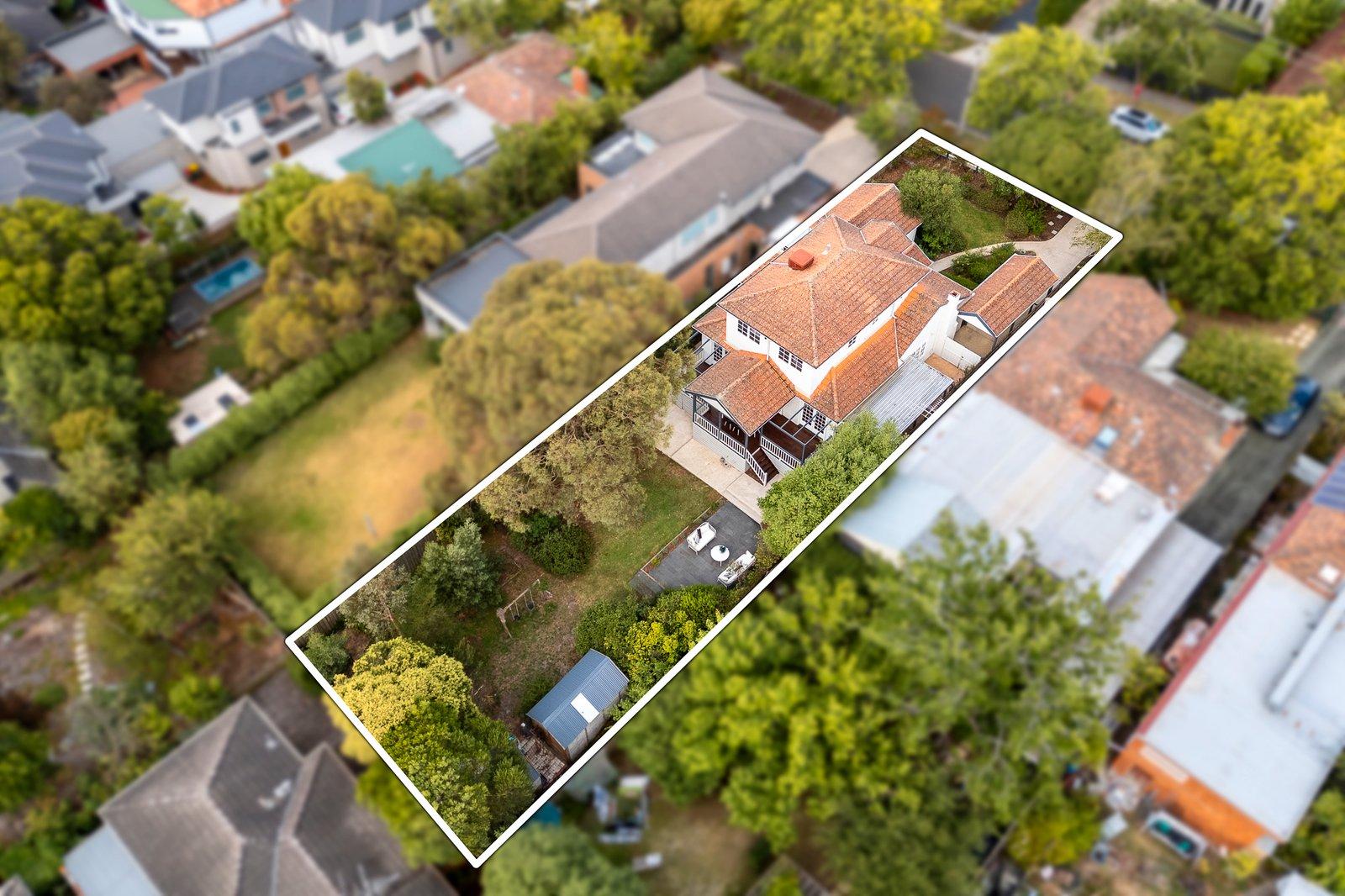 7 Sutton Parade, Mont Albert North, 3129