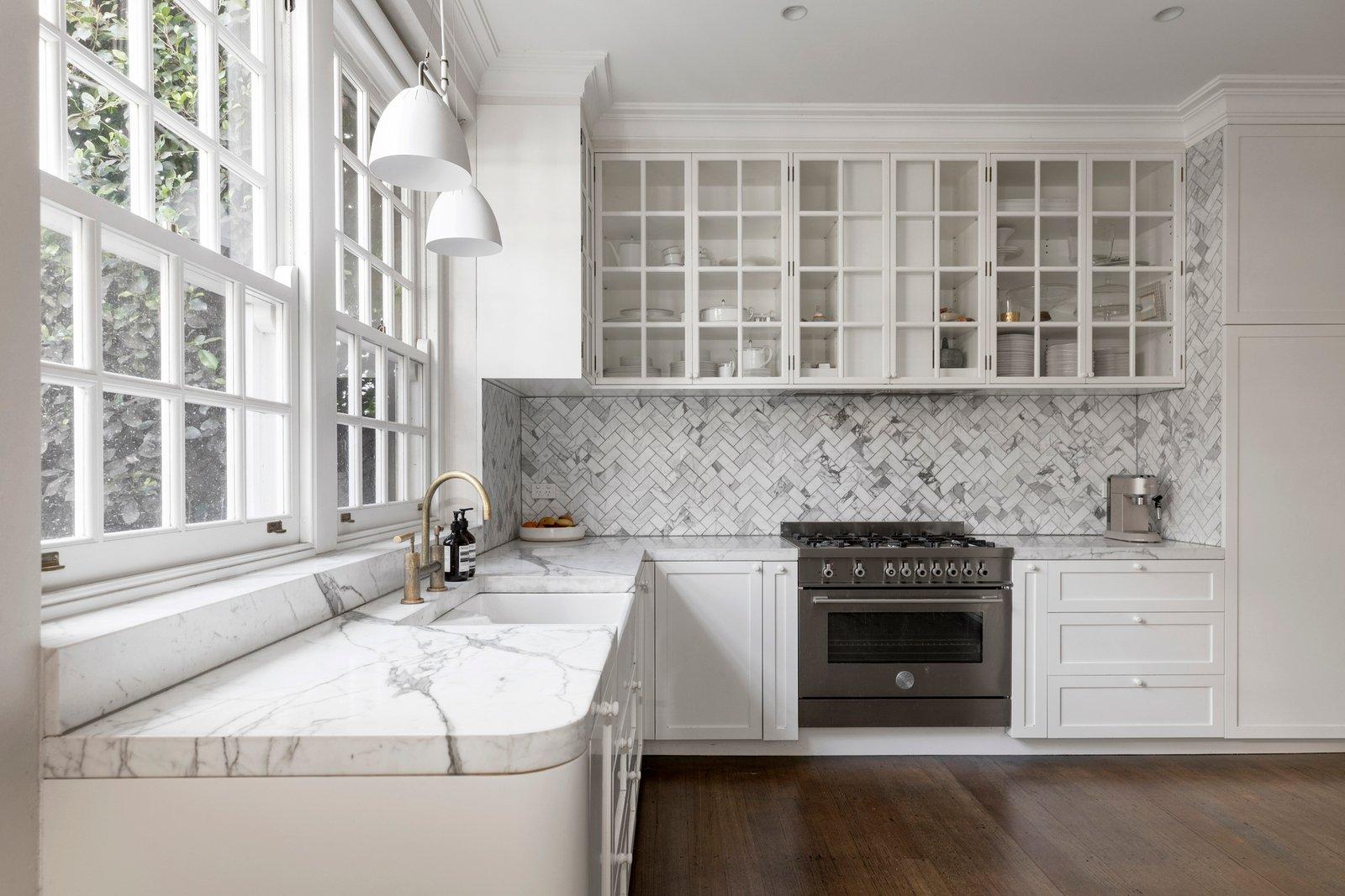 7 Yarradale Road, Toorak, 3142