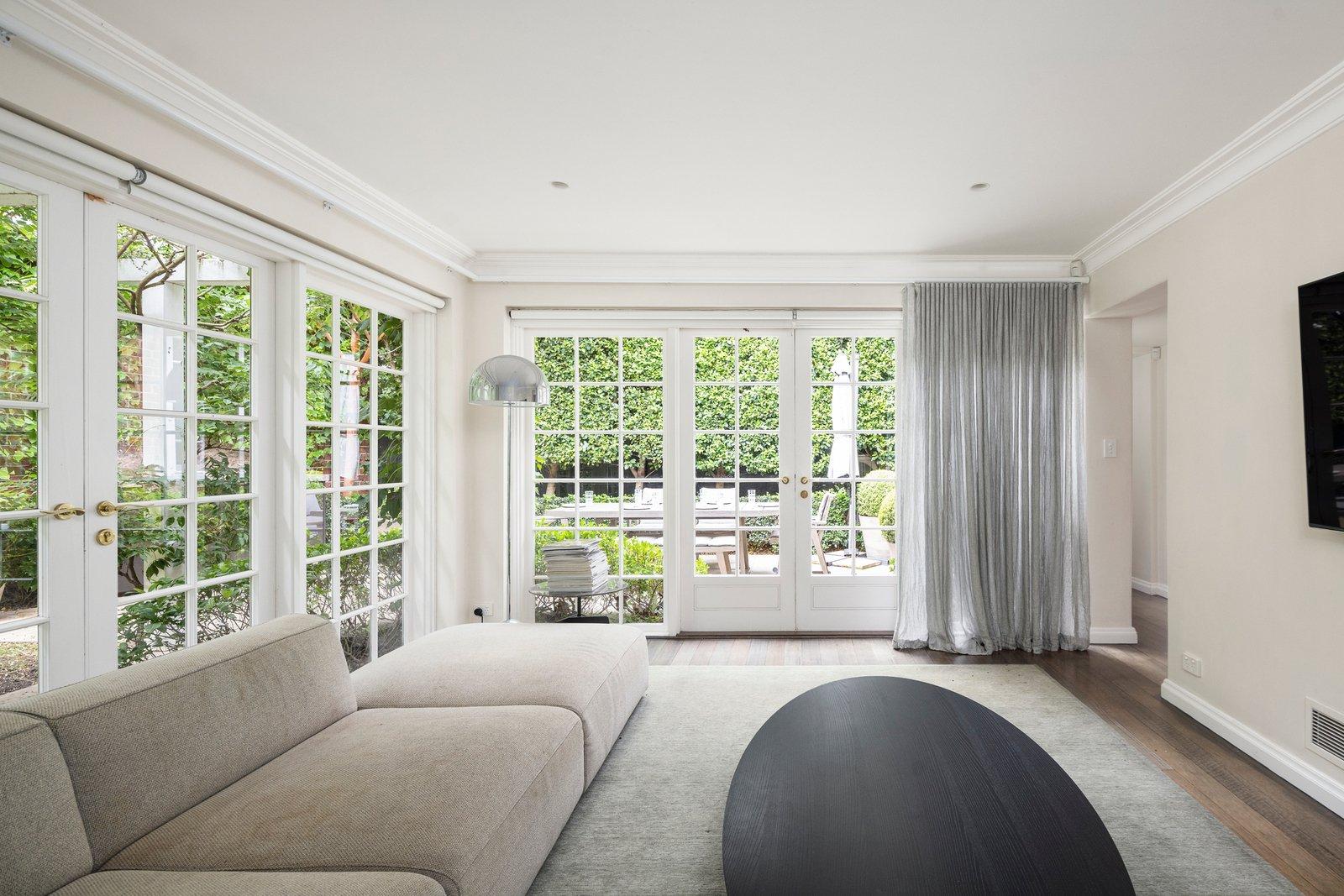 7 Yarradale Road, Toorak, 3142