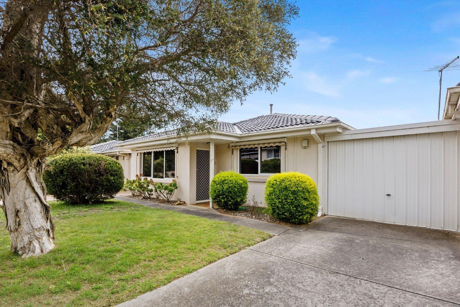 7/6 Coonara Avenue, Mount Eliza, 3930