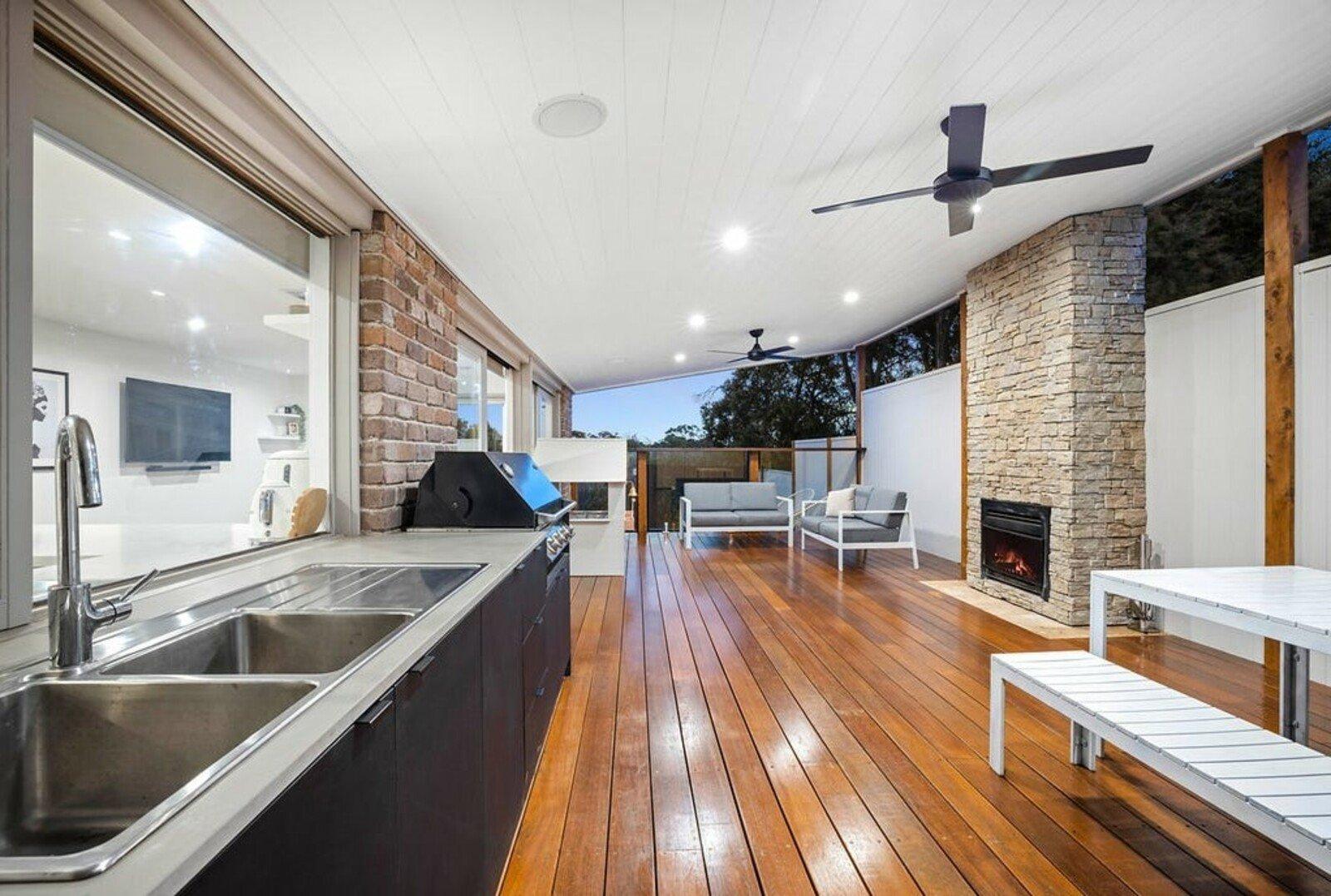 77 Quinns Parade, Mount Eliza, 3930