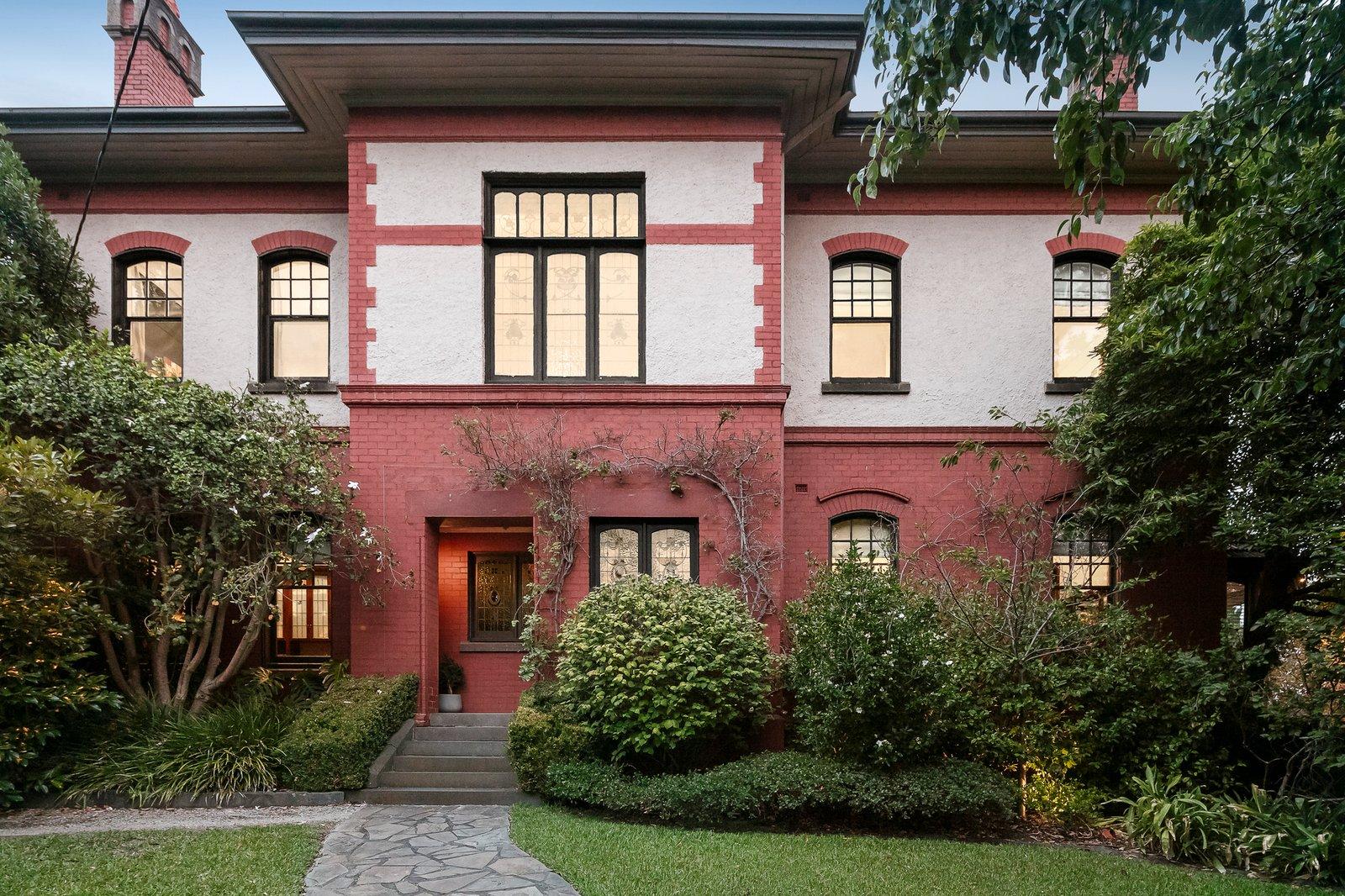 8-10 Howard Street, Kew, 3101