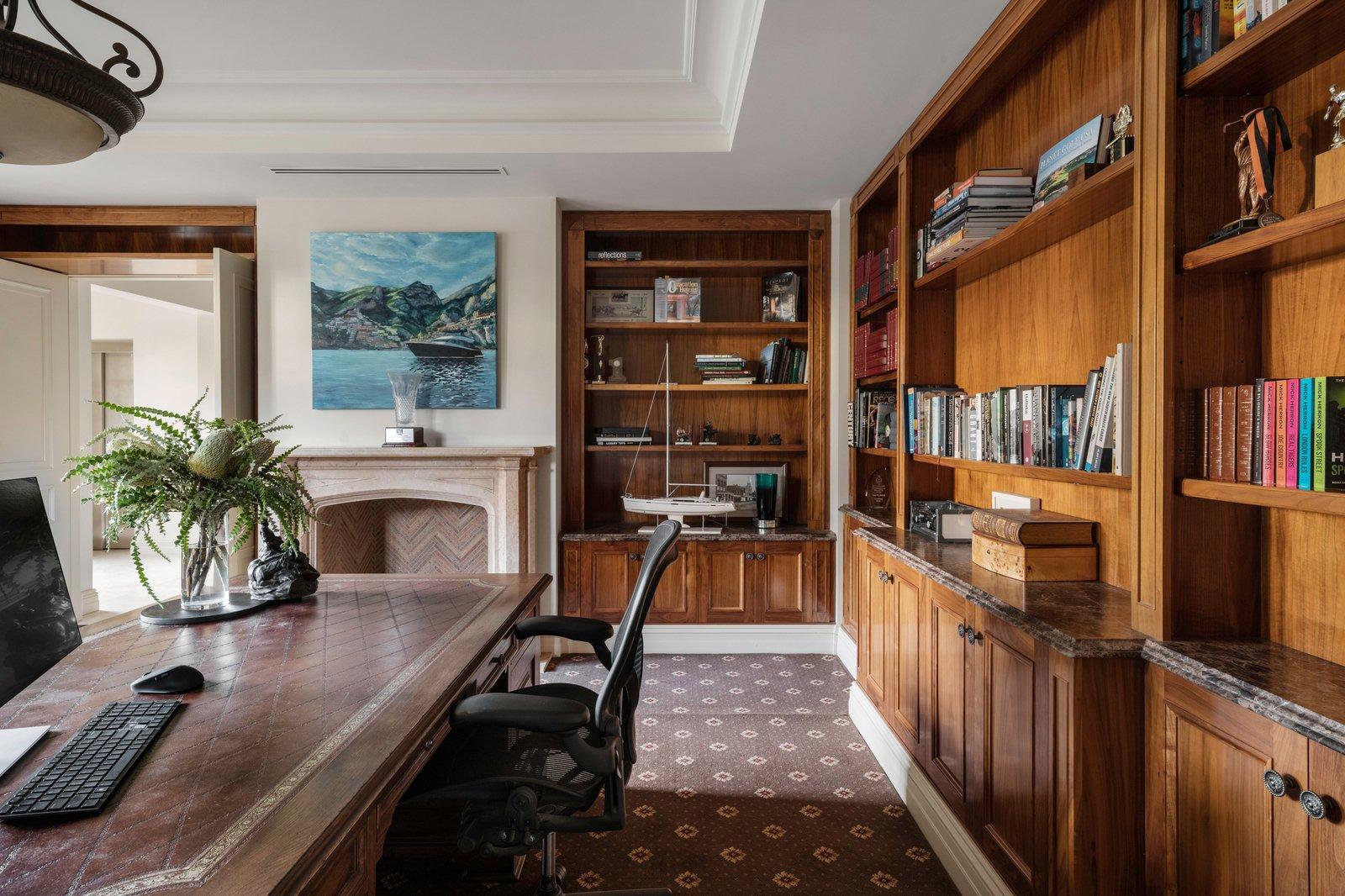 8 Montrose Court, Toorak, 3142