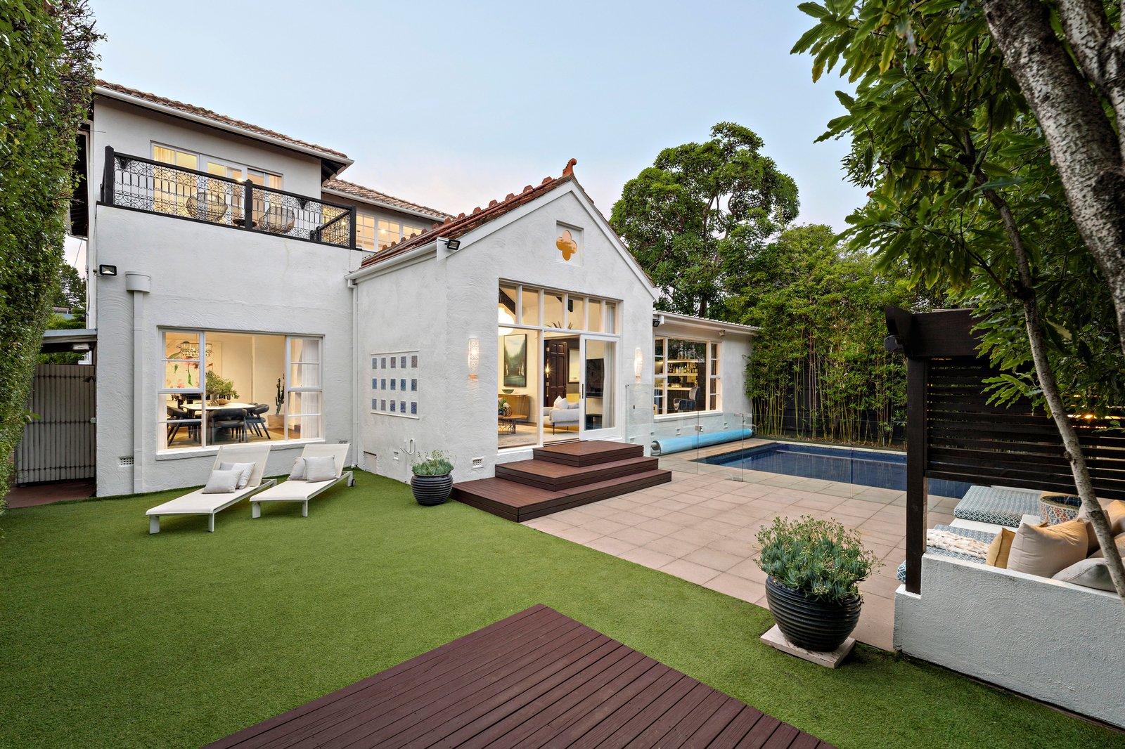 8 Nyora Grove, Caulfield North, 3161