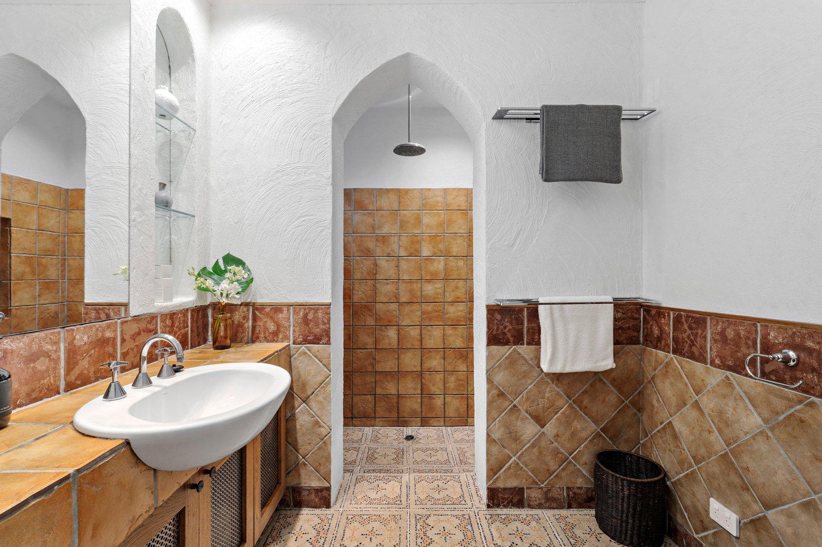 8 Nyora Grove, Caulfield North, 3161