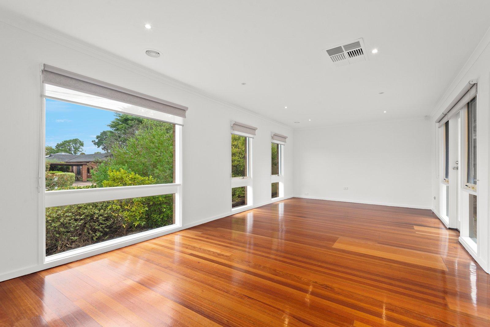 8 Botanic Drive, Doncaster, 3108