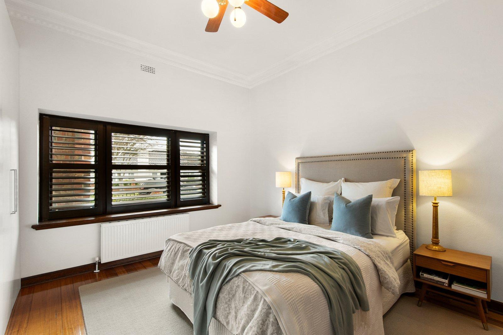 8 Cairnes Crescent, Malvern East, 3145