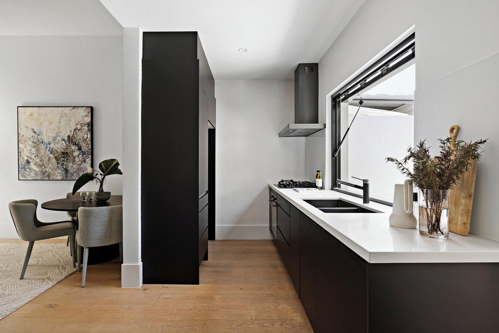 8 Dinsdale Street, Albert Park, 3206