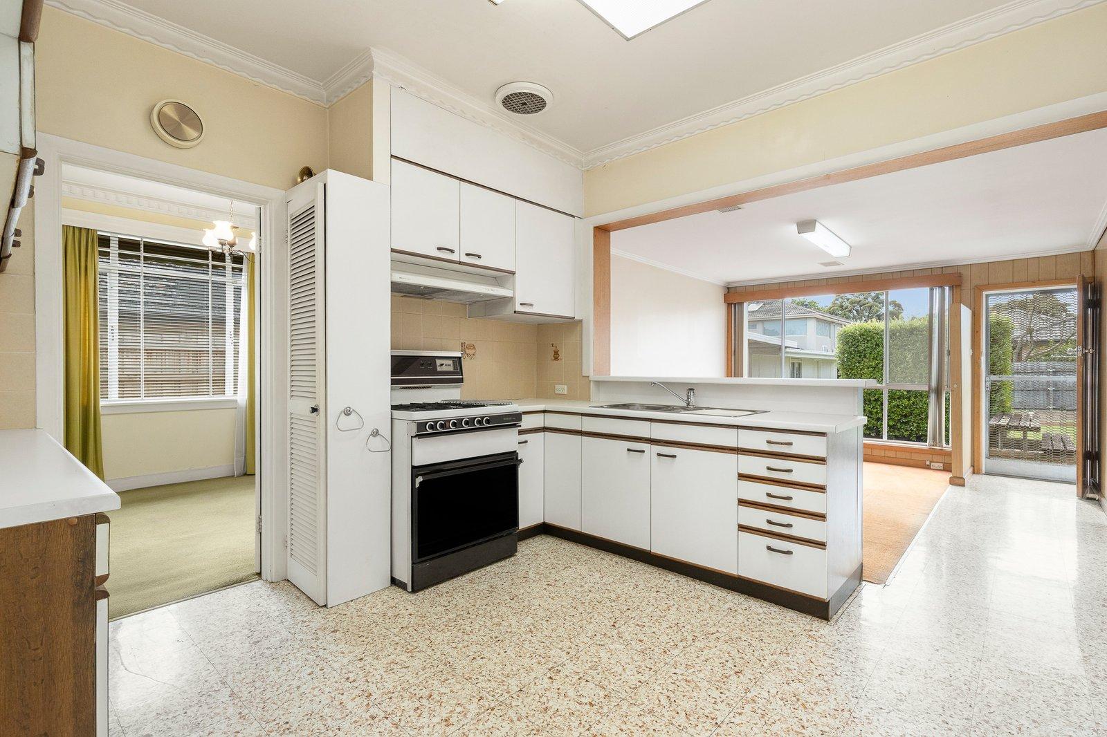 8 Gabriel Avenue, Malvern East, 3145