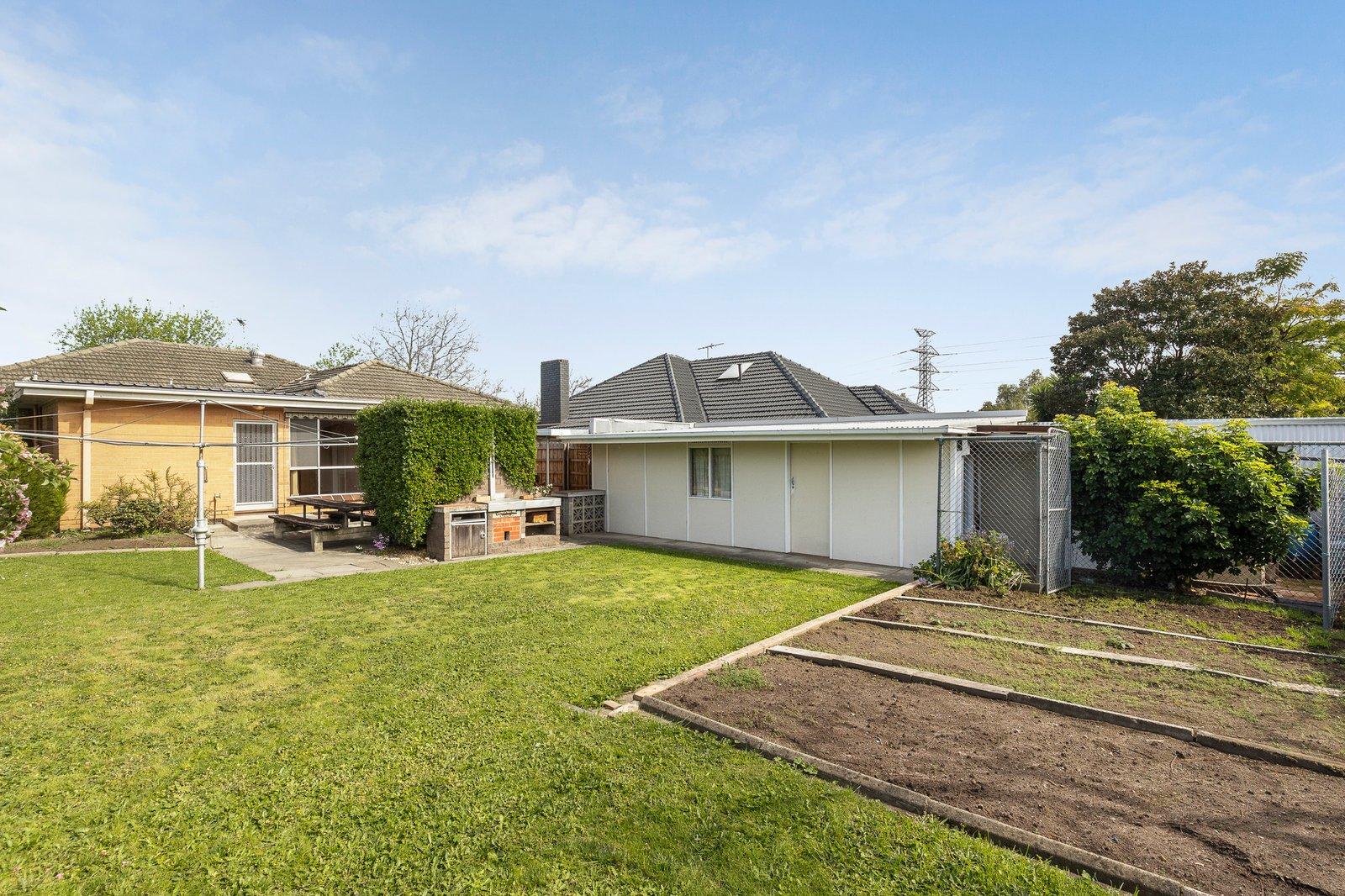 8 Gabriel Avenue, Malvern East, 3145