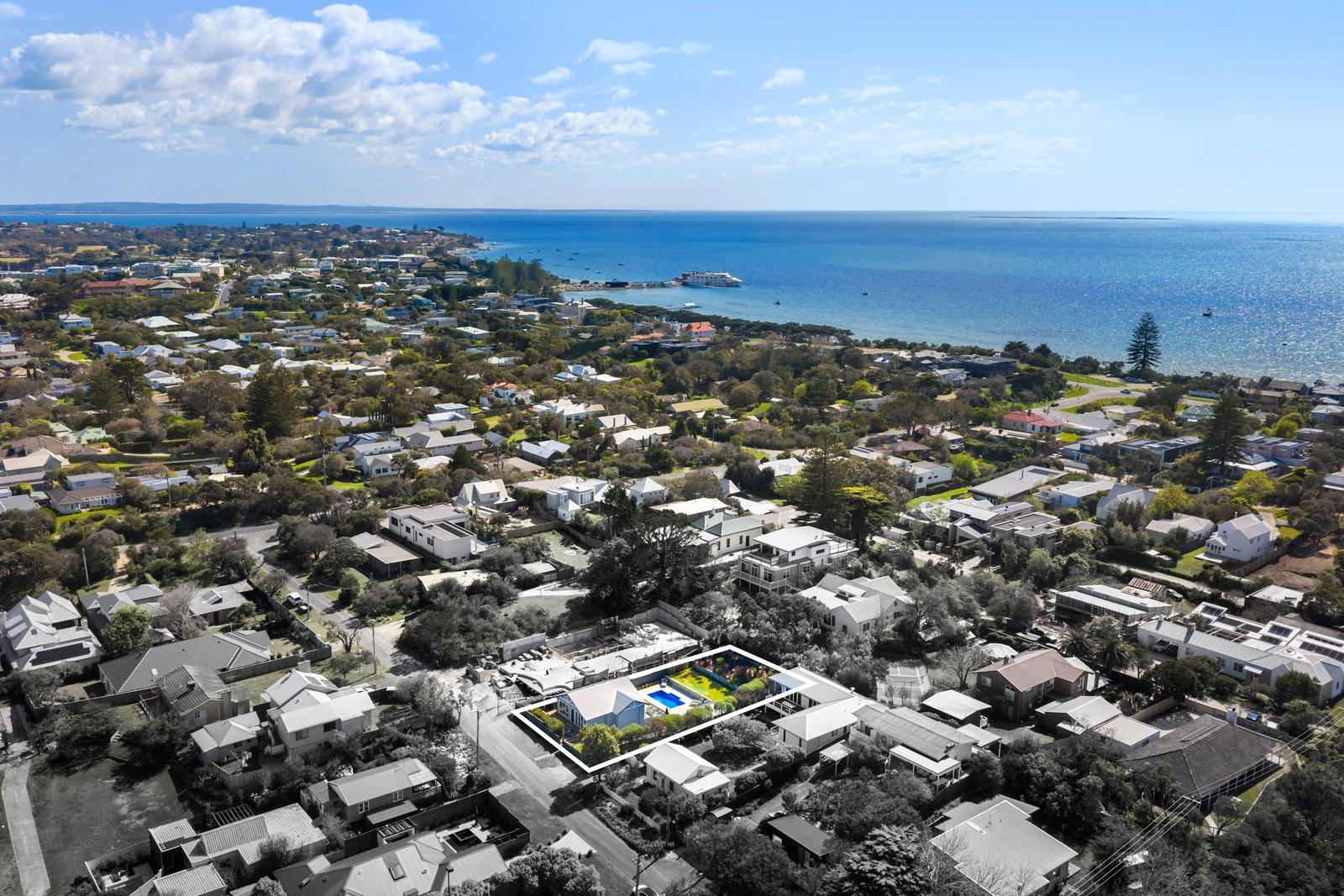 8 Hill Street, Sorrento, 3943