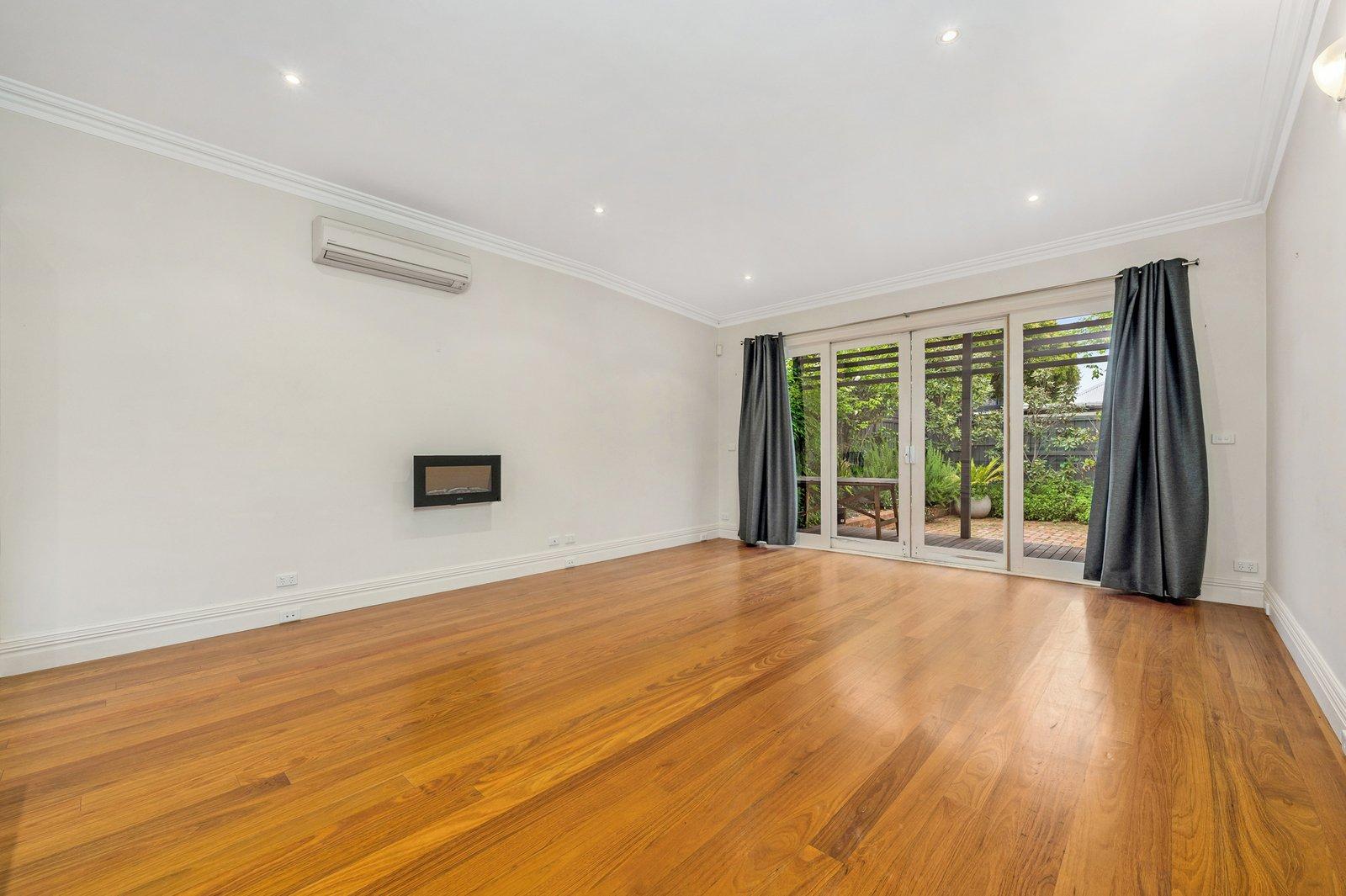 8 Loch Street, Hawthorn East, 3123