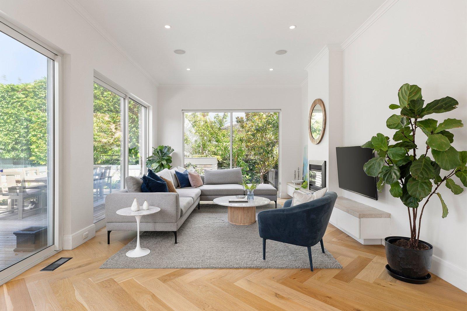 8 Peverill Street, Deepdene, 3103