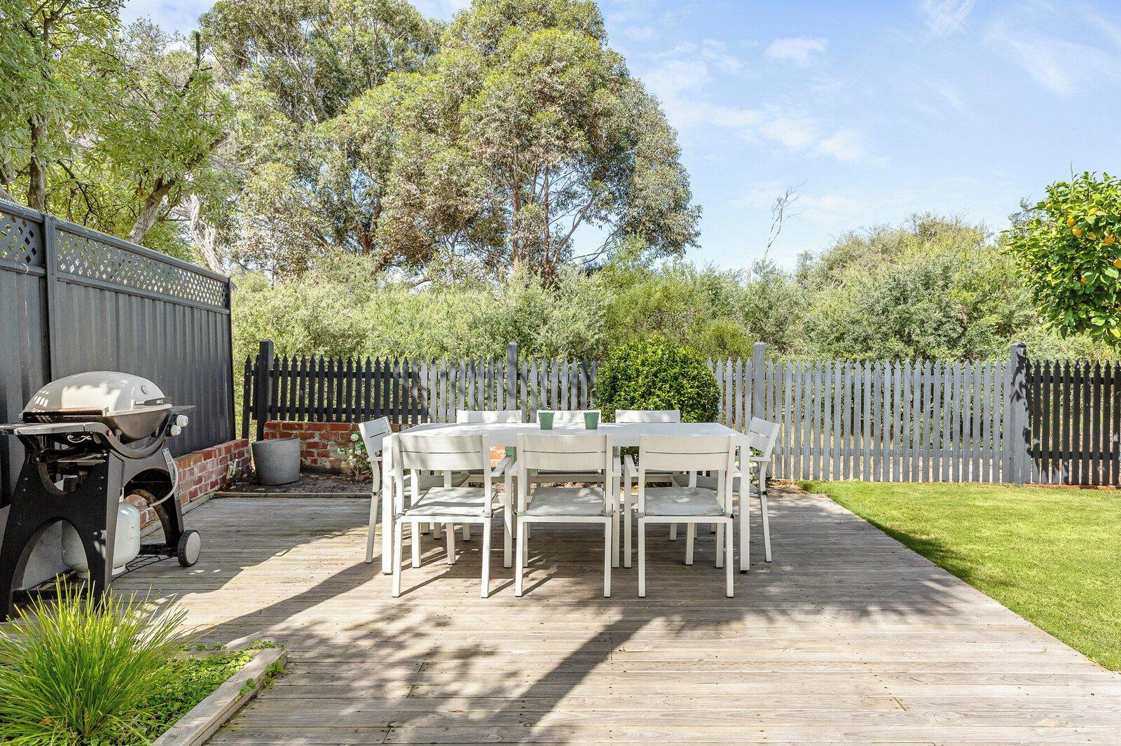 8 Whitton Court, Black Rock, 3193